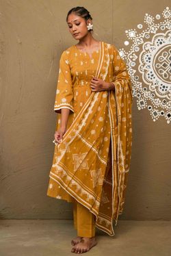 Color – Ochre