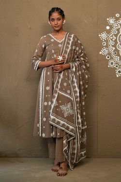 Color – Brown