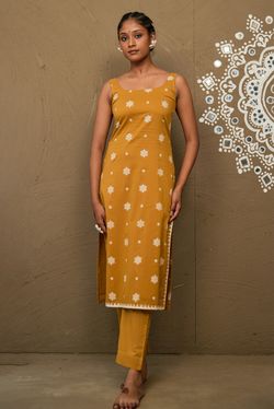 Color – Orange