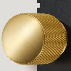 Knurled (D)