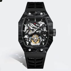 Dial Color – Black