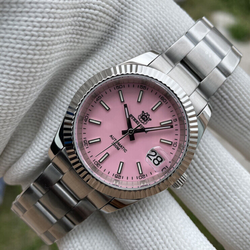 Dial Color / Bracelet – Pink-Oyster