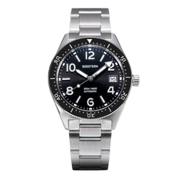 Dial Color – Black