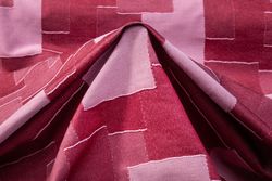 Color – Red / Pink