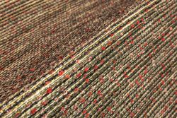 Color – Gold / Green / Red