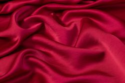Color – Lipstick Red