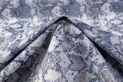 Color – White / Navy