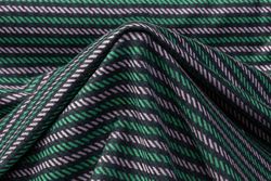 Color – Pink / Green