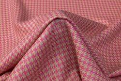Color – Pink / Tan