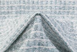 Color – Blue / White