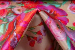 Color – Beige / Red / Fuchsia