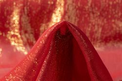 Color – Red / Gold
