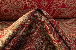 Color – Red / Green / Beige