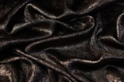 Color – Black / Gold