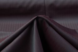 Color – Burgundy / Green