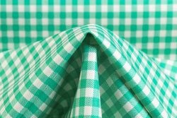 Color – Jade Green / Off White