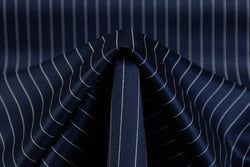 Color – Navy / White