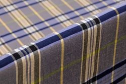 Color – Navy / Yellow