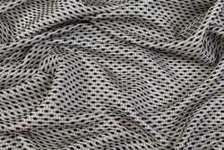 Color – Black / White
