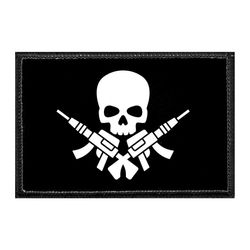 SKULL WITH GUNS