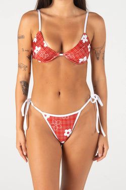 Colour – GINGHAM RED