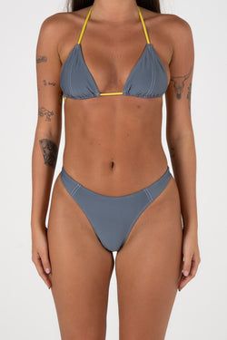 Colour – Grey