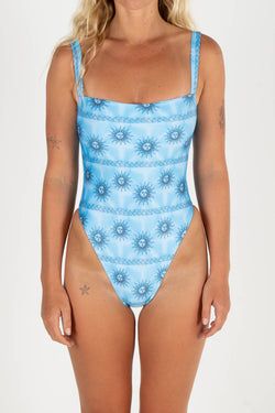Colour – Sunny Blue