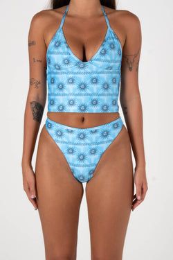 Colour – Sunny Blue