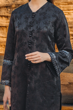 Colour – Black