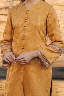 Colour – Golden Brown