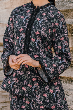 Colour – Black