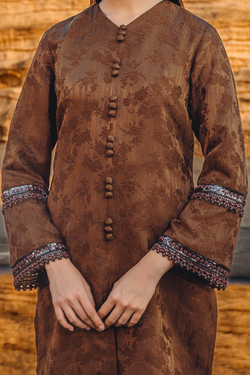Colour – Dark Brown