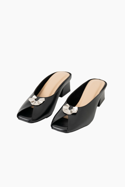 Colour – Black