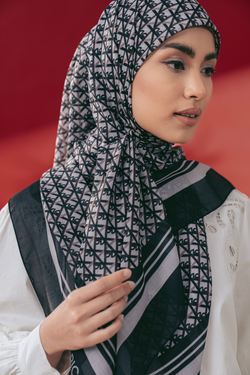 Colour – Black
