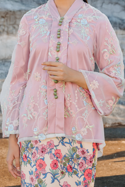 Colour – Dusty Pink