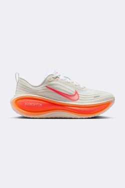 Colour – Sail/Hot Lava/White/Orange Pulse