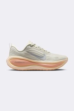 Colour – Light Bone/Metallic Silver/Arctic Orange