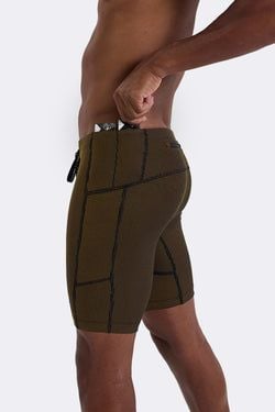 Black/Dijon
