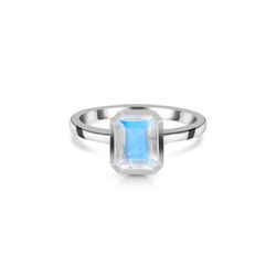 Ring – Moonstone
