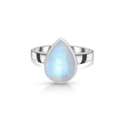 Ring – Moonstone