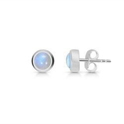 Earring – Moonstone