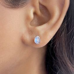 Earring – Moonstone