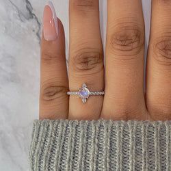 RING – Moonstone