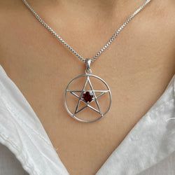 Pendant – Garnet