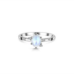 Ring – Moonstone