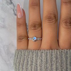RING – Moonstone