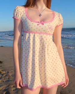 Color – Pink Lemonade