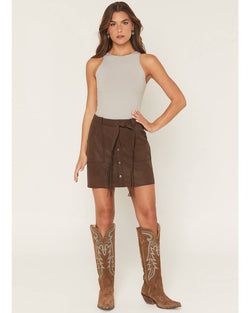 Color – Brown