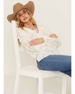 Color – Off White