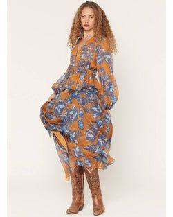 Color – Pecan